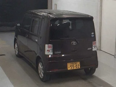 TOYOTA PIXIS SPACE