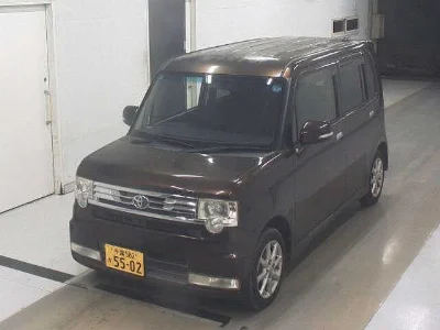 TOYOTA PIXIS SPACE