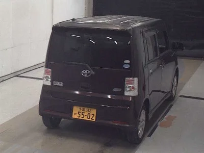 TOYOTA PIXIS SPACE
