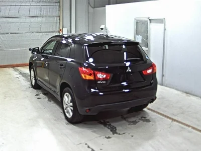 MITSUBISHI RVR