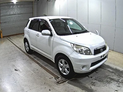 TOYOTA RUSH
