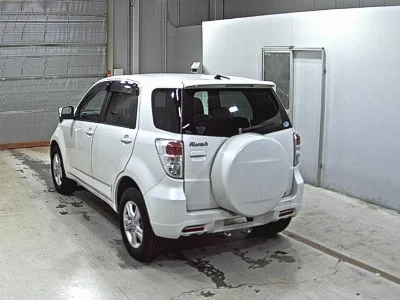 TOYOTA RUSH