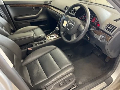 AUDI A4 AVANTE