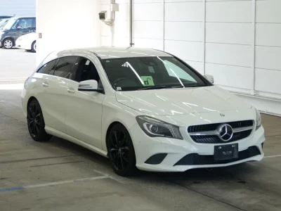 MERCEDES BENZ CLA SHOOTING BRAKE
