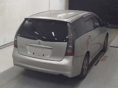 MITSUBISHI GRANDIS
