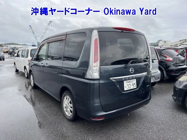 Nissan Serena  с аукциона в Японии