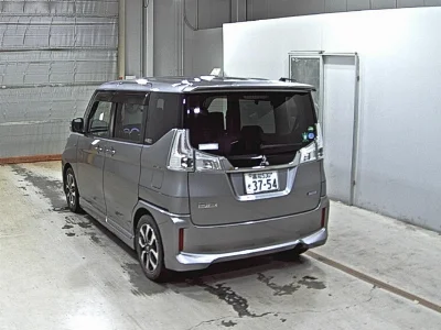 MITSUBISHI DELICA D2