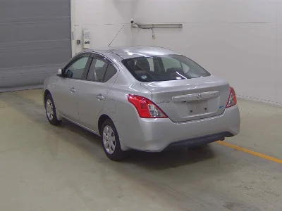 NISSAN TIIDA LATIO