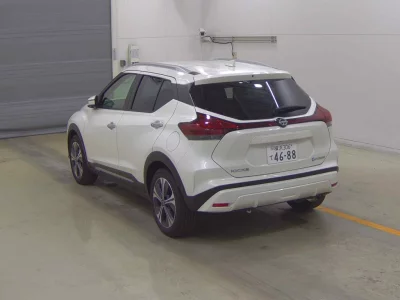 NISSAN KICKS