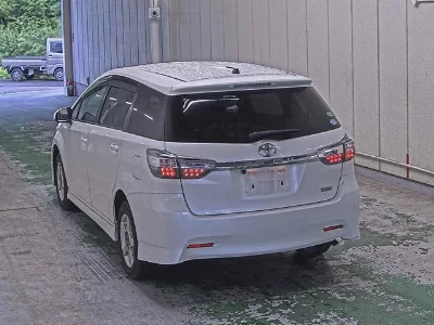 TOYOTA WISH