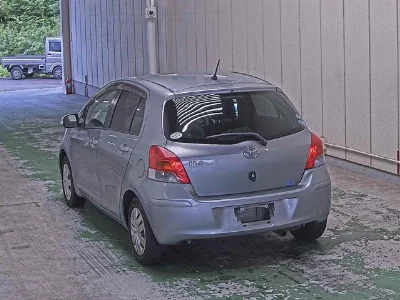 TOYOTA VITZ
