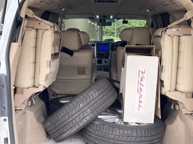 Toyota Alphard  с аукциона в Японии