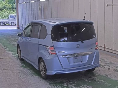 HONDA FREED