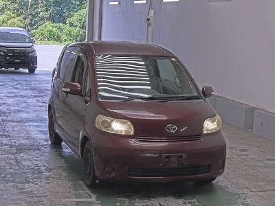 TOYOTA PORTE