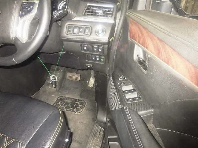 MITSUBISHI DELICA D5