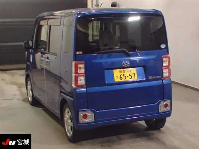 DAIHATSU WAKE
