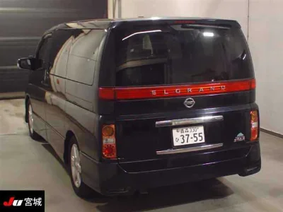 NISSAN ELGRAND
