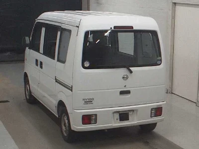 NISSAN CLIPPER VAN