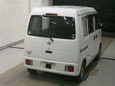 NISSAN CLIPPER VAN