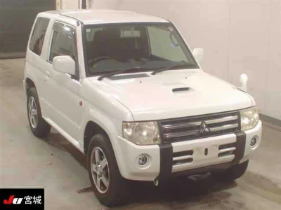 MITSUBISHI PAJERO MINI