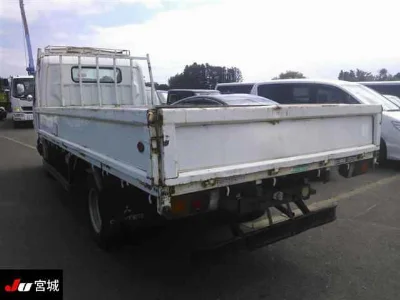 MITSUBISHI CANTER