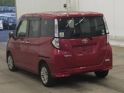 TOYOTA TANK