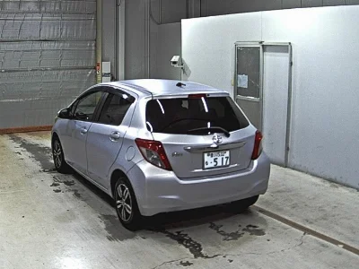 TOYOTA VITZ