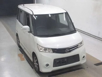 NISSAN ROOX
