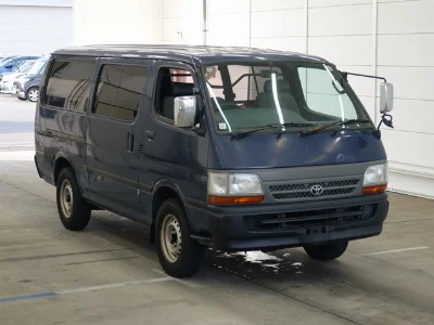 TOYOTA HIACE