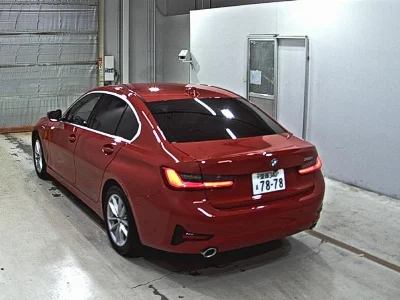 BMW 3 SERIES