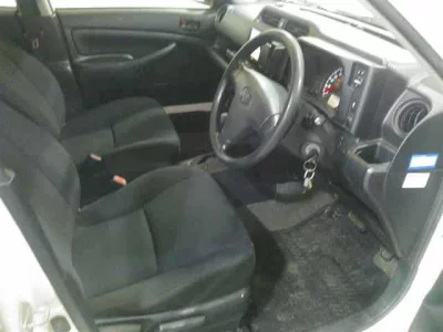 TOYOTA SUCCEED