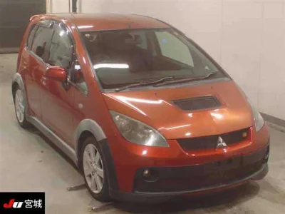 MITSUBISHI COLT