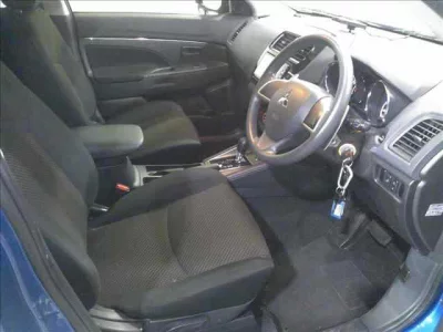 MITSUBISHI RVR
