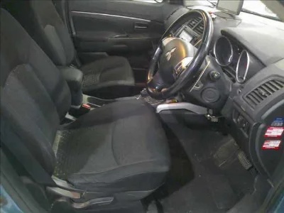 Mitsubishi RVR