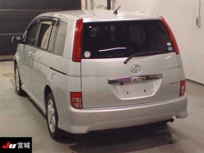 TOYOTA ISIS