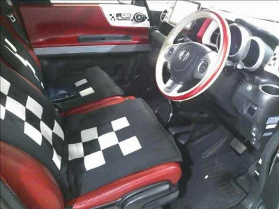 HONDA N BOX SLASH