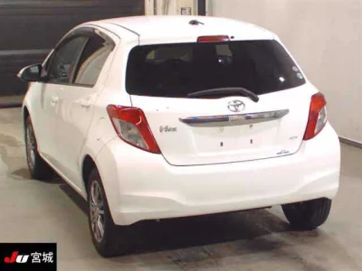 TOYOTA VITZ