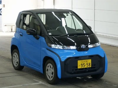 TOYOTA C+POD