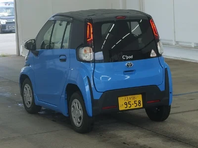 TOYOTA C+POD
