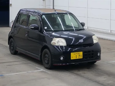 DAIHATSU ESSE