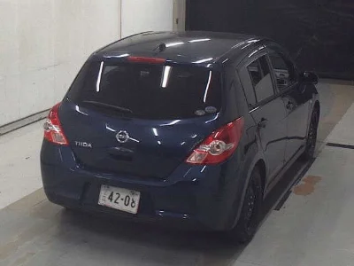 NISSAN TIIDA