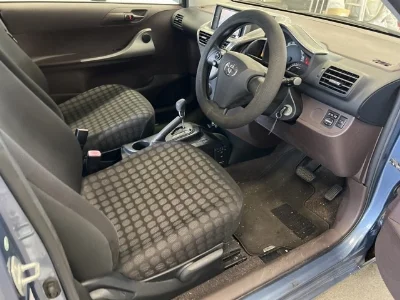 TOYOTA IQ
