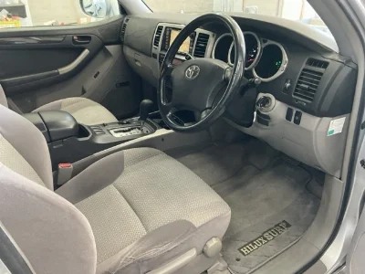 TOYOTA HILUX SURF