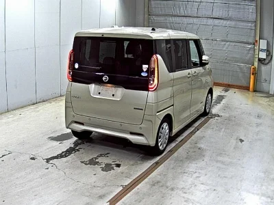 NISSAN ROOX
