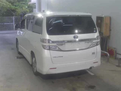 TOYOTA VELLFIRE