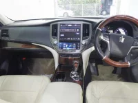 Цена авто Toyota Crown с аукционов Японии, номер кузова AWS210, пробег 88 000, оценка 6