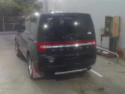 MITSUBISHI DELICA D5