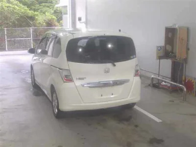 HONDA FREED