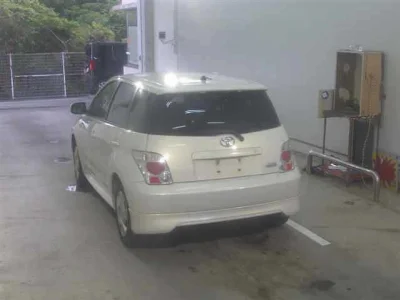TOYOTA IST