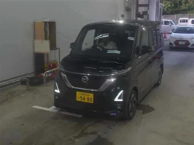 NISSAN ROOX